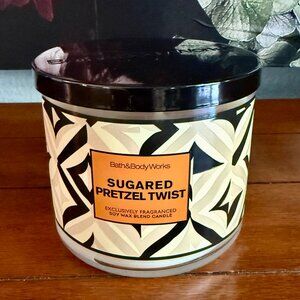 NEW SUGARED PRETZEL TWIST 3-Wick 14.5 oz Candle Bath & Body Works